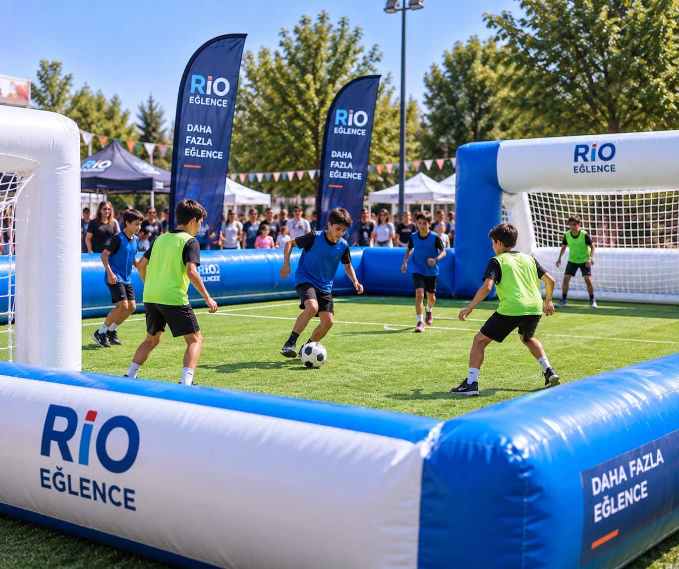 Şişme Futbol Sahası